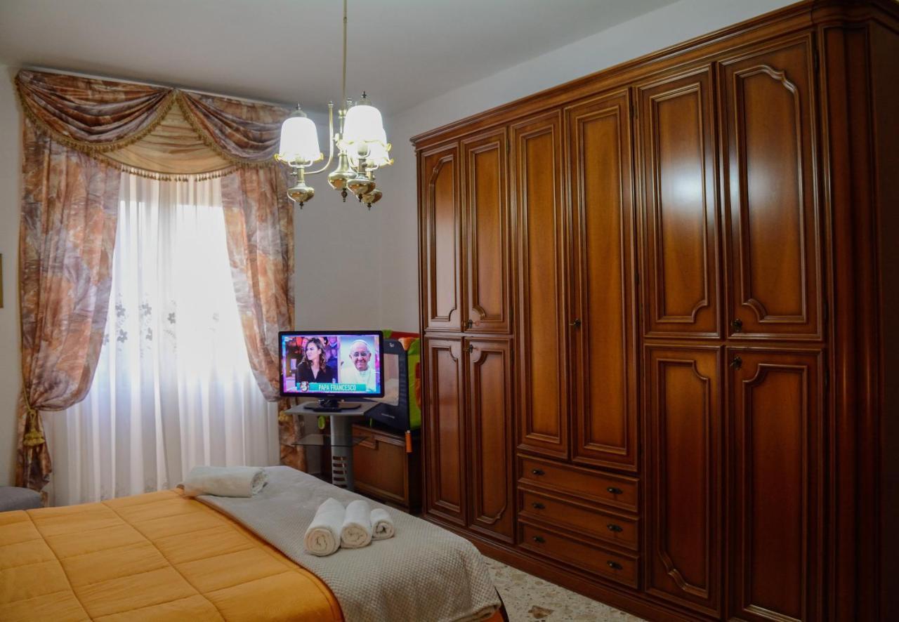 Residenza Margherita - Centralissima Salerno Exteriör bild