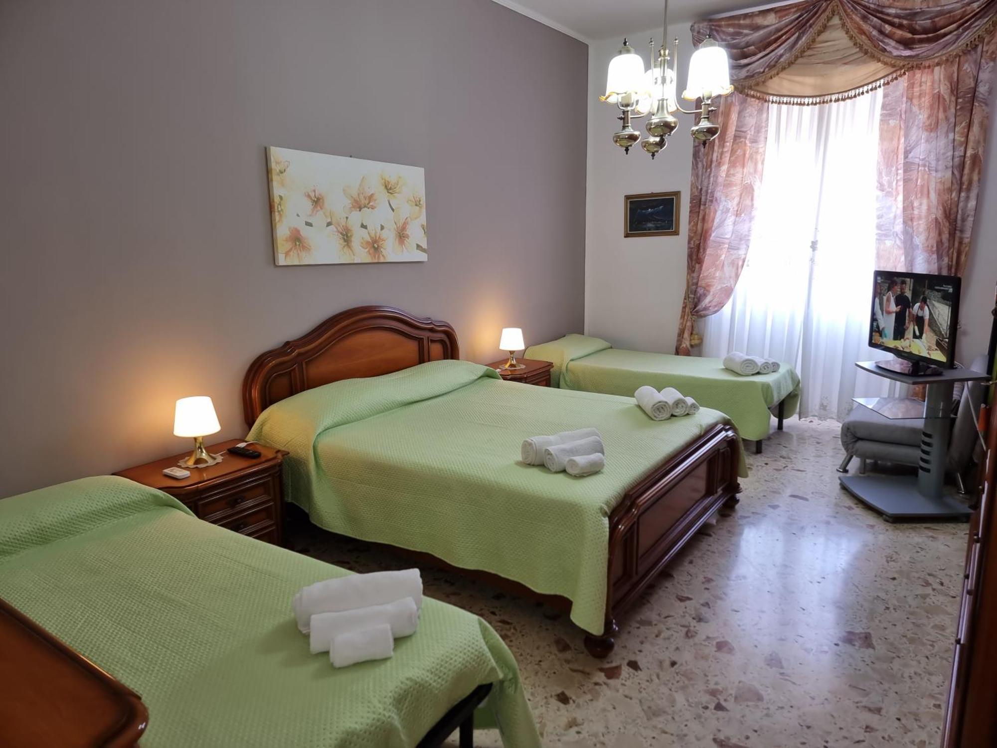 Residenza Margherita - Centralissima Salerno Exteriör bild